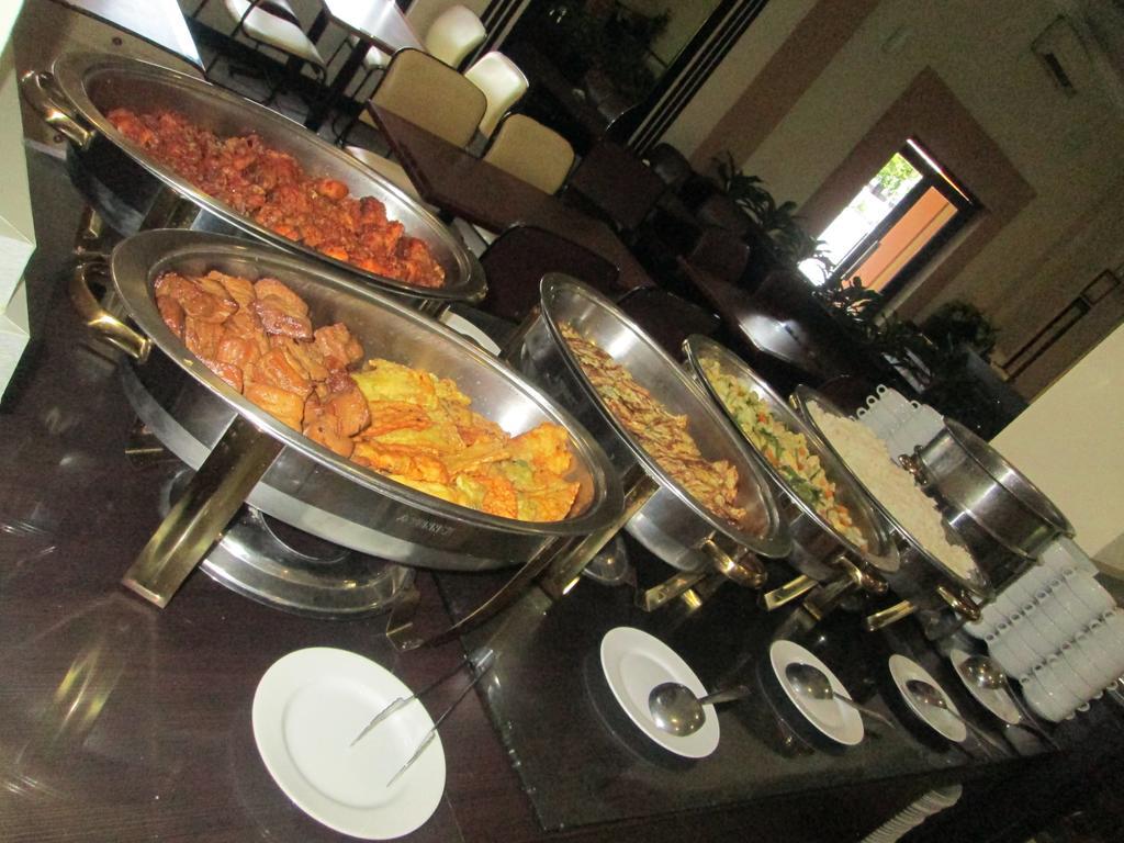Hotel Wisanti 日惹 外观 照片
