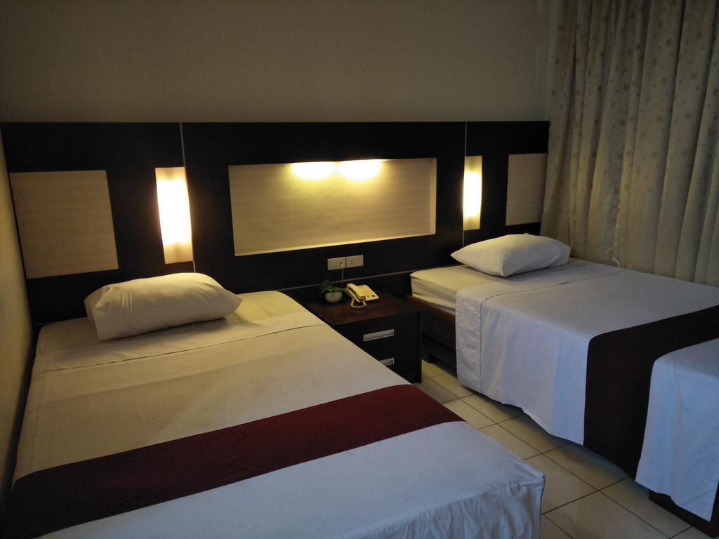 Hotel Wisanti 日惹 外观 照片