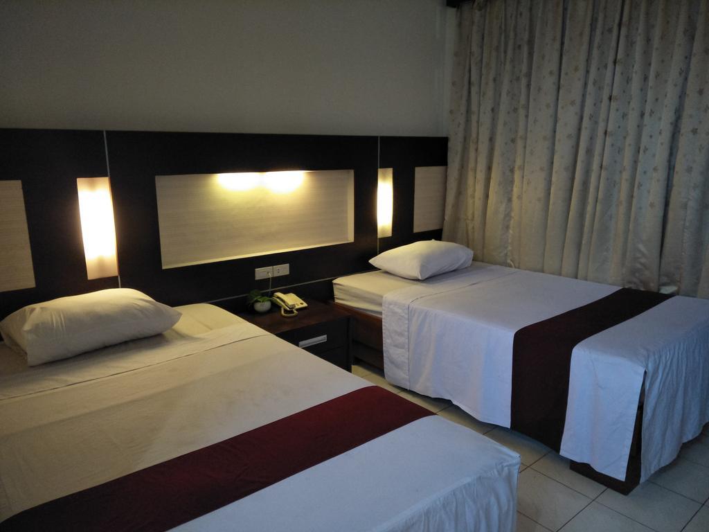 Hotel Wisanti 日惹 外观 照片